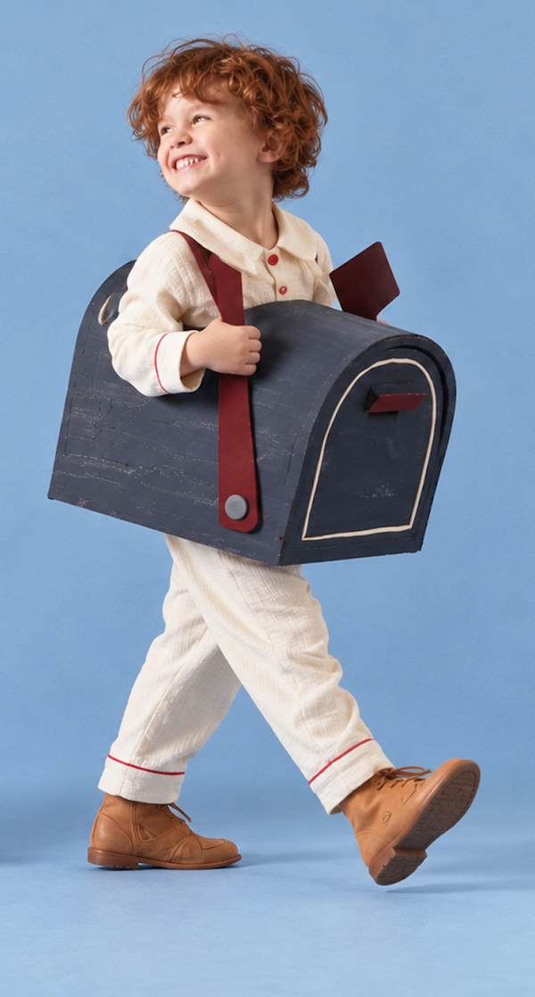 Halloween Letter or Post Costume